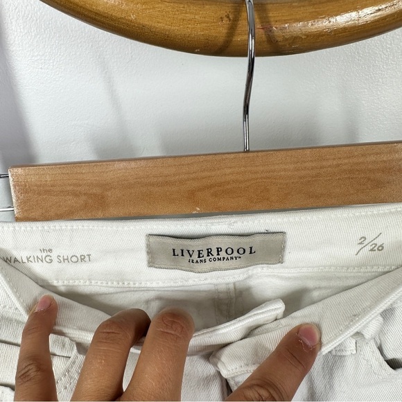 Liverpool White The Walking Short sz 2/26 - Picture 2 of 4